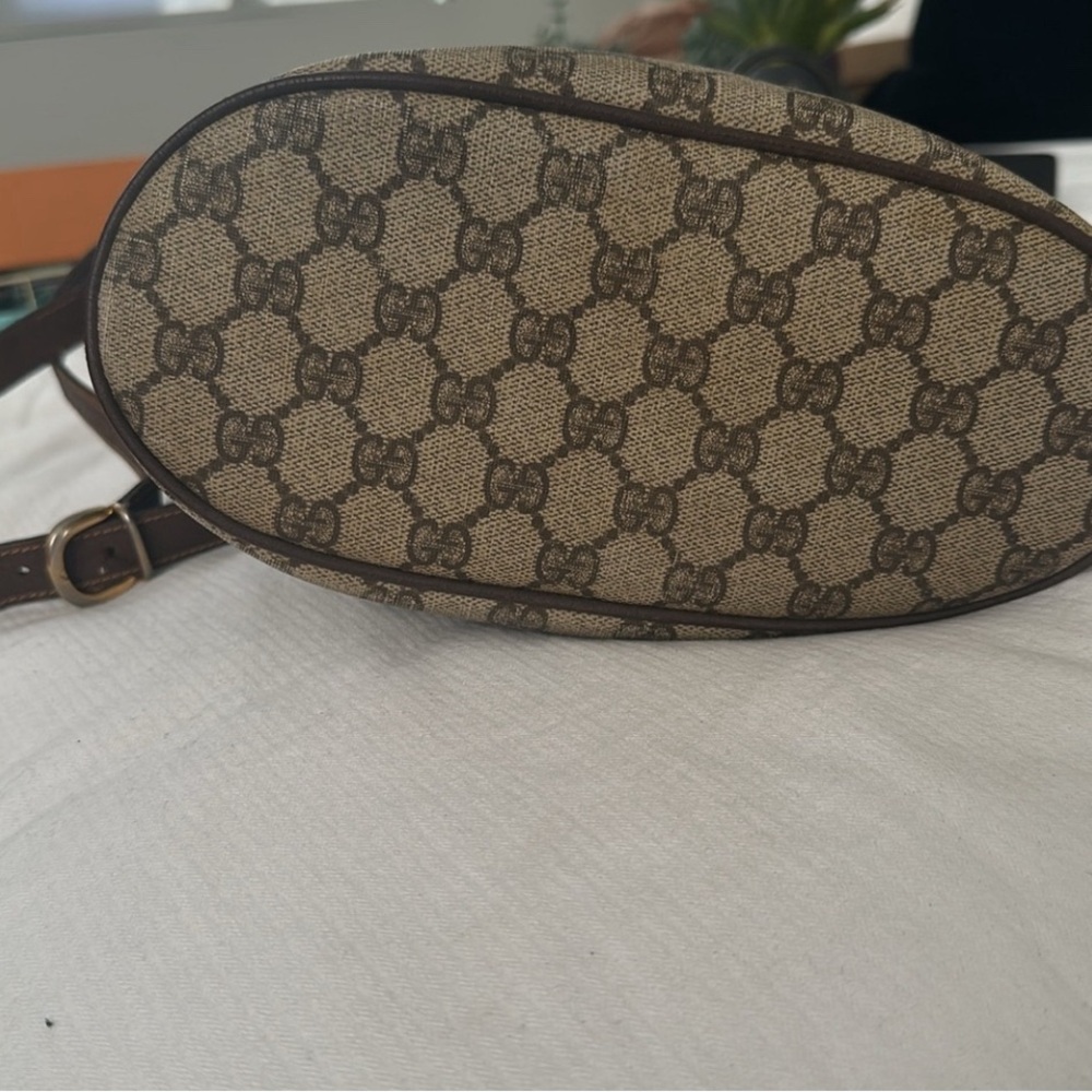 Traded GUCCI CROSSBODY ADJUSTABLE STRAP BUCKET BAG VINTAGE FINAL PRICE - Picture 4 of 11
